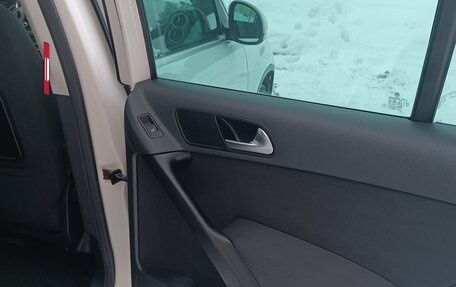 Volkswagen Tiguan I, 2010 год, 975 000 рублей, 12 фотография