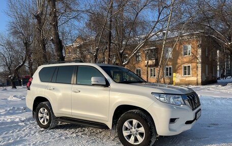 Toyota Land Cruiser Prado 150 рестайлинг 2, 2020 год, 6 300 000 рублей, 2 фотография