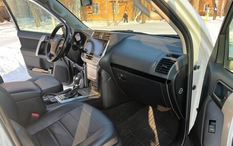 Toyota Land Cruiser Prado 150 рестайлинг 2, 2020 год, 6 300 000 рублей, 7 фотография