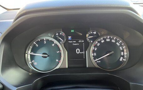 Toyota Land Cruiser Prado 150 рестайлинг 2, 2020 год, 6 300 000 рублей, 8 фотография