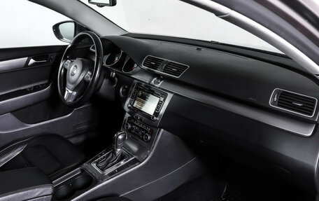 Volkswagen Passat B7, 2011 год, 1 049 000 рублей, 11 фотография