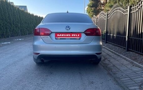 Volkswagen Jetta VI, 2014 год, 999 999 рублей, 4 фотография