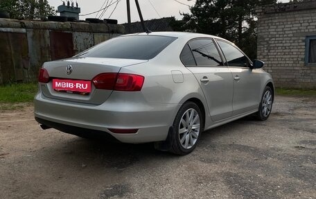 Volkswagen Jetta VI, 2014 год, 999 999 рублей, 2 фотография