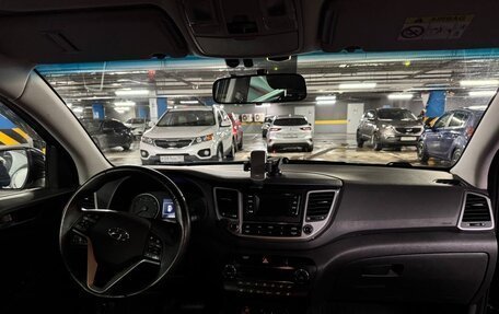 Hyundai Tucson III, 2018 год, 1 800 000 рублей, 10 фотография