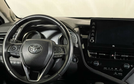 Toyota Camry, 2021 год, 3 798 000 рублей, 14 фотография