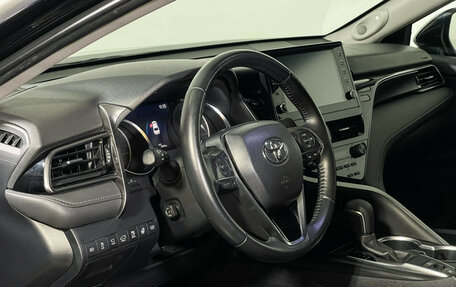 Toyota Camry, 2021 год, 3 798 000 рублей, 13 фотография