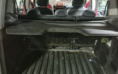 Peugeot Partner II рестайлинг 2, 2010 год, 430 000 рублей, 13 фотография