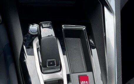 Peugeot 5008 II, 2021 год, 2 585 000 рублей, 21 фотография