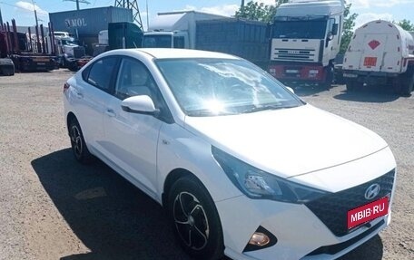 Hyundai Solaris II рестайлинг, 2021 год, 1 720 000 рублей, 1 фотография