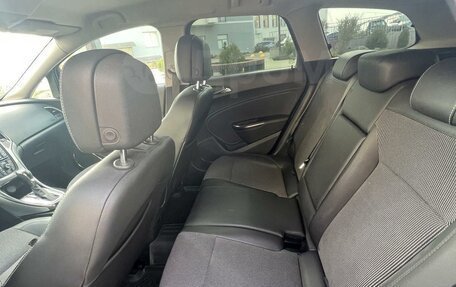 Opel Astra J, 2011 год, 890 000 рублей, 4 фотография