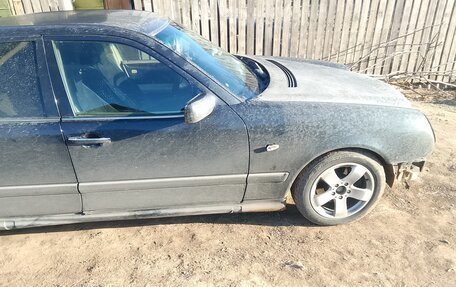 Mercedes-Benz E-Класс, 1998 год, 330 000 рублей, 3 фотография