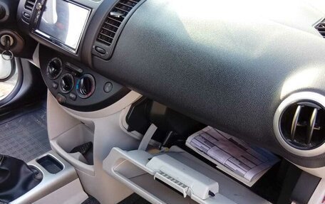 Nissan Note II рестайлинг, 2010 год, 490 000 рублей, 34 фотография