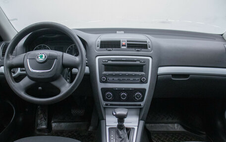 Skoda Octavia, 2011 год, 670 000 рублей, 13 фотография