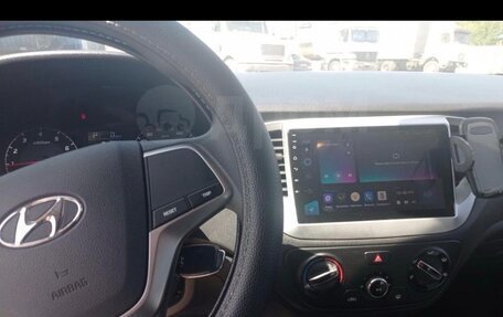 Hyundai Solaris II рестайлинг, 2021 год, 1 720 000 рублей, 8 фотография