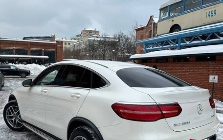 Mercedes-Benz GLC Coupe, 2017 год, 3 500 000 рублей, 2 фотография