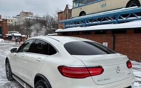 Mercedes-Benz GLC Coupe, 2017 год, 3 500 000 рублей, 8 фотография