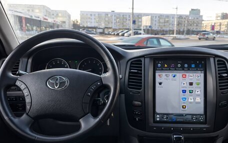 Toyota Land Cruiser 100 рестайлинг 2, 2003 год, 1 700 000 рублей, 9 фотография