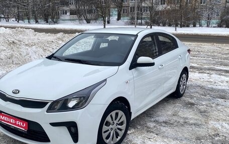 KIA Rio IV, 2017 год, 1 055 000 рублей, 2 фотография