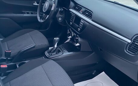 KIA Rio IV, 2017 год, 1 055 000 рублей, 9 фотография