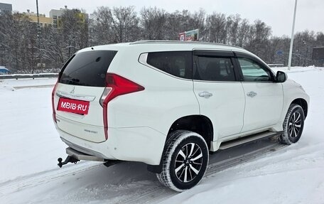 Mitsubishi Pajero Sport III рестайлинг, 2017 год, 2 450 000 рублей, 7 фотография