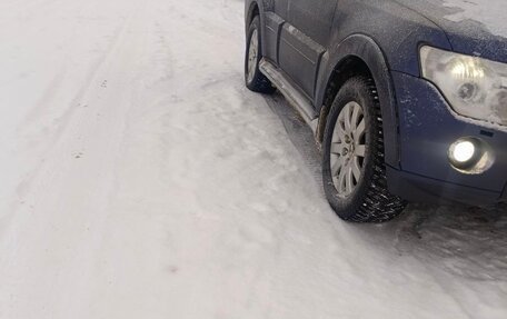 Mitsubishi Pajero IV, 2008 год, 990 000 рублей, 3 фотография