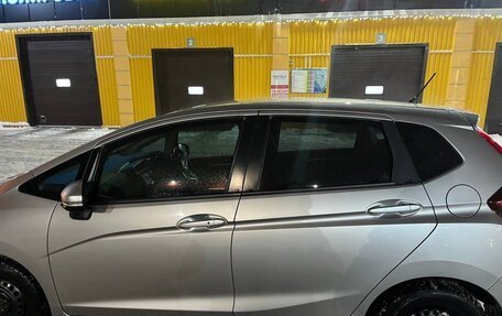 Honda Fit III, 2018 год, 1 400 000 рублей, 4 фотография