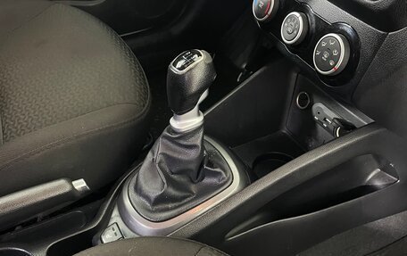 KIA Rio III рестайлинг, 2015 год, 910 000 рублей, 17 фотография