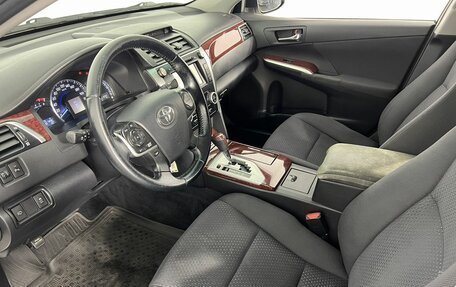 Toyota Camry, 2013 год, 1 570 000 рублей, 10 фотография