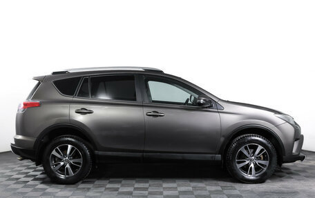 Toyota RAV4, 2017 год, 1 970 000 рублей, 4 фотография
