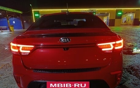KIA Rio IV, 2018 год, 1 080 000 рублей, 2 фотография