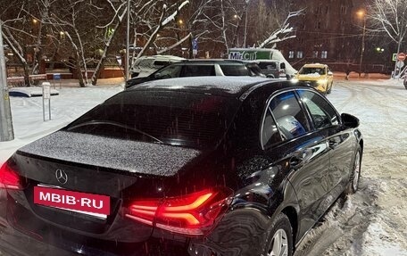 Mercedes-Benz A-Класс, 2019 год, 2 600 000 рублей, 6 фотография