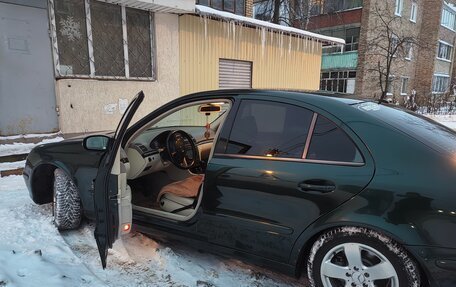 Mercedes-Benz E-Класс, 2003 год, 750 000 рублей, 4 фотография