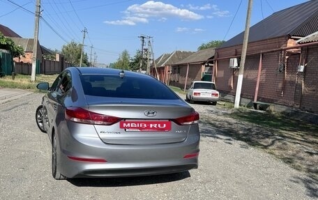 Hyundai Elantra VI рестайлинг, 2016 год, 1 360 000 рублей, 9 фотография