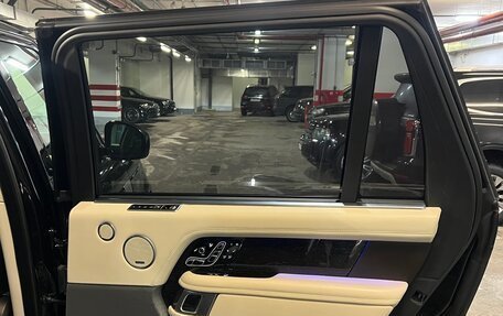 Land Rover Range Rover IV рестайлинг, 2020 год, 13 000 000 рублей, 23 фотография