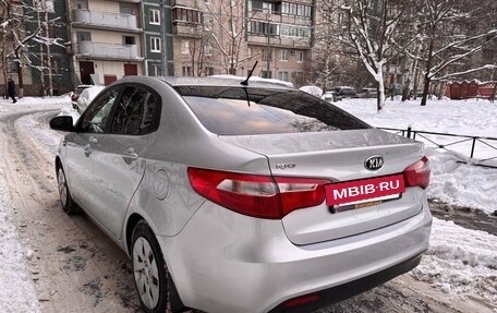 KIA Rio III рестайлинг, 2013 год, 600 000 рублей, 10 фотография