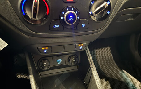 Hyundai Solaris II рестайлинг, 2019 год, 1 390 000 рублей, 22 фотография