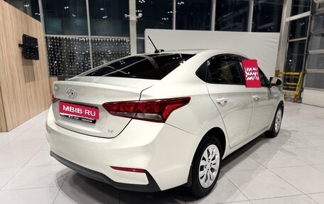 Hyundai Solaris II рестайлинг, 2019 год, 1 390 000 рублей, 5 фотография