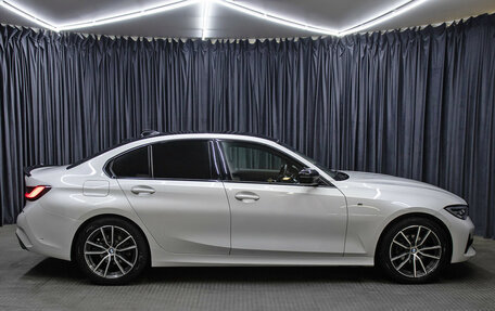 BMW 3 серия, 2021 год, 2 998 000 рублей, 4 фотография