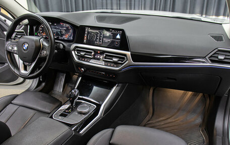 BMW 3 серия, 2021 год, 2 998 000 рублей, 11 фотография