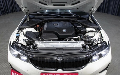 BMW 3 серия, 2021 год, 2 998 000 рублей, 9 фотография