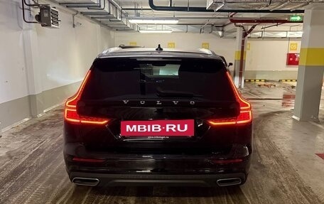 Volvo V60 Cross Country II, 2021 год, 3 640 000 рублей, 16 фотография