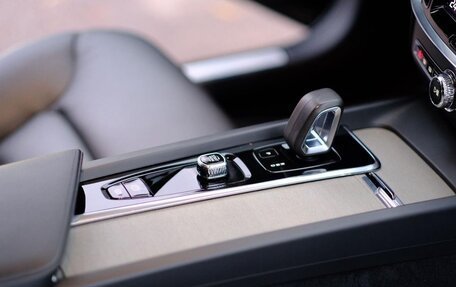 Volvo V60 Cross Country II, 2021 год, 3 640 000 рублей, 33 фотография