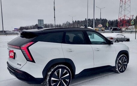 Geely Atlas, 2023 год, 2 650 000 рублей, 3 фотография