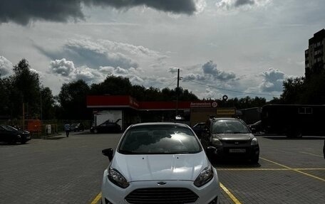 Ford Fiesta, 2017 год, 829 000 рублей, 6 фотография