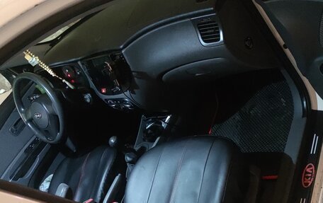 KIA Rio II, 2010 год, 600 000 рублей, 8 фотография