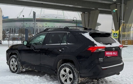 Toyota RAV4, 2020 год, 3 400 000 рублей, 10 фотография