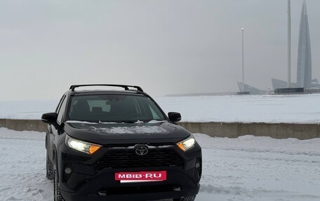 Toyota RAV4, 2020 год, 3 400 000 рублей, 14 фотография