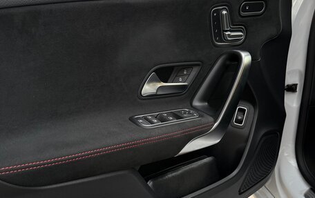 Mercedes-Benz A-Класс AMG, 2021 год, 4 300 000 рублей, 16 фотография