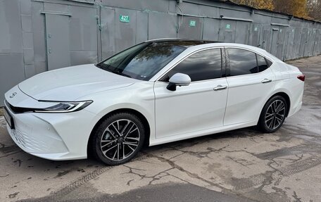 Toyota Camry, 2024 год, 6 500 000 рублей, 4 фотография