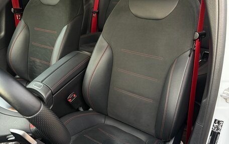 Mercedes-Benz A-Класс AMG, 2021 год, 4 300 000 рублей, 19 фотография